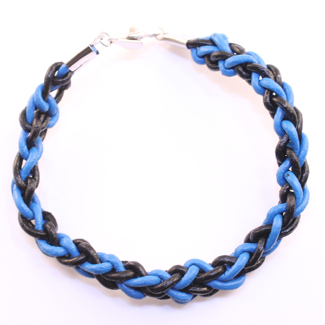 P leren armbanden: ingewikkelde knoop